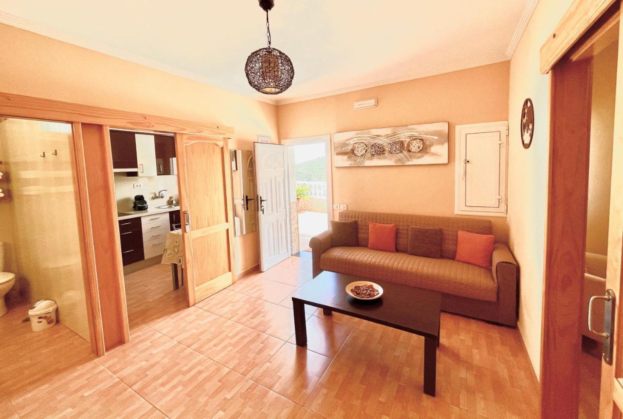 Casa Rosalia. Apartamento Con Vistas A La Montana Teror Exteriör bild